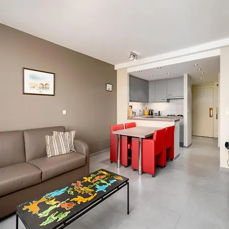 Stone In Dordogne Near Prehistoric Caves Lägenhet Blankenberge